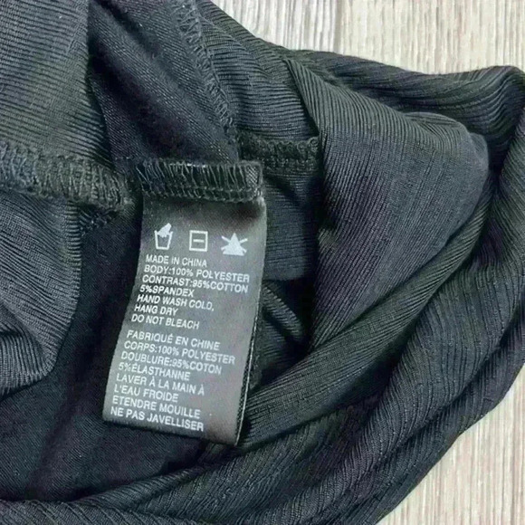 Paper Crane Black Short Sleeve V-Neck Bodysuit Size M - Picture 8 of 12